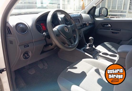 Camionetas - Volkswagen Amarok Trendline 4x4 2016 Nafta 130000Km - En Venta