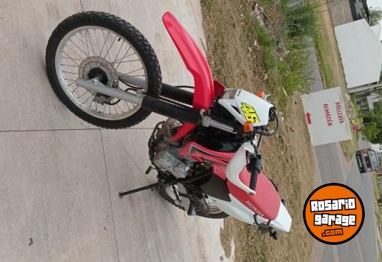 Motos - Honda Tornado 250 2016 Nafta 7500Km - En Venta