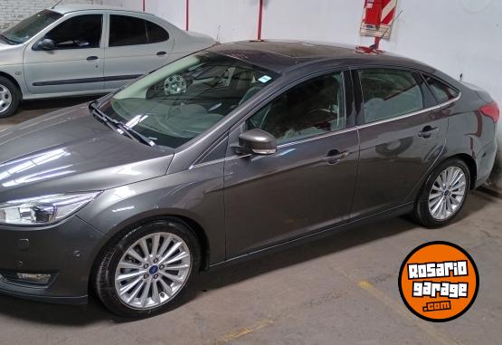 Autos - Ford Focus III, Titanium, AT 2017 Nafta 89000Km - En Venta