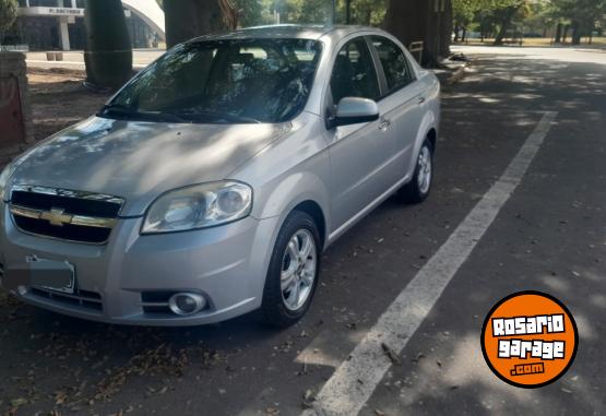 Autos - Chevrolet Aveo 2011 GNC 300000Km - En Venta