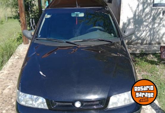 Autos - Fiat Siena 2005 GNC 295000Km - En Venta