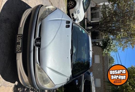 Autos - Peugeot 206 2012 Nafta 150000Km - En Venta