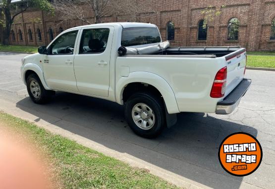 Camionetas - Toyota Hilux 2015 Diesel 221000Km - En Venta