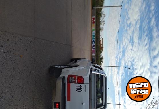 Camionetas - Toyota Hilux 2015 Diesel 167000Km - En Venta