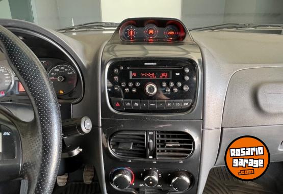 Utilitarios - Fiat Strada Adventure 2018 Nafta 129800Km - En Venta