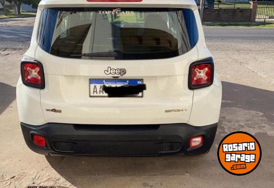 Camionetas - Jeep Renegade 2016 Nafta 126000Km - En Venta