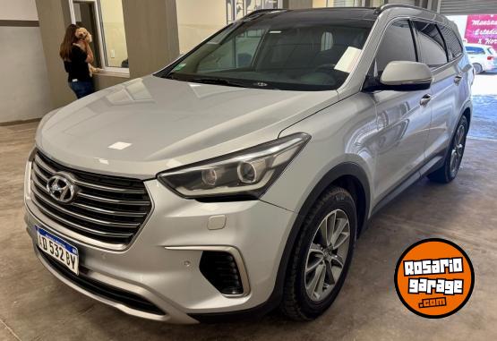 Camionetas - Hyundai GRAND SANTA FE 2019 Diesel 80392Km - En Venta