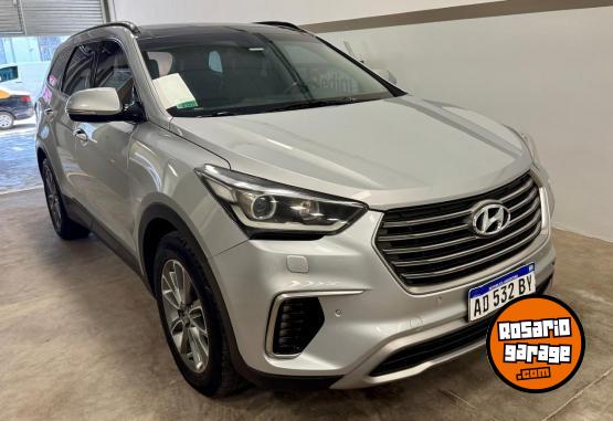 Camionetas - Hyundai GRAND SANTA FE 2019 Diesel 80392Km - En Venta