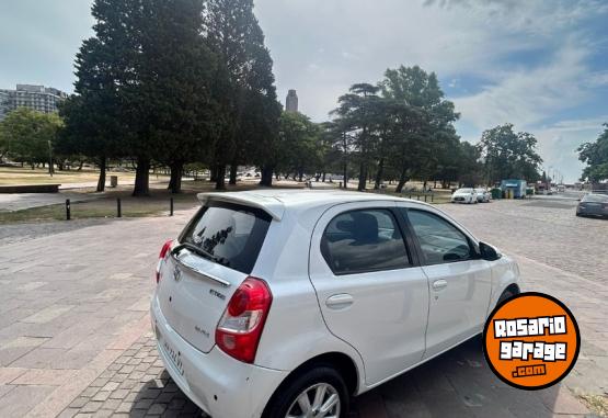 Autos - Toyota Etios XLS 1.5 2017 Nafta 133940Km - En Venta