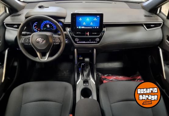 Autos - Toyota COROLLA CROSS XEI HV CVT 2025 Nafta 0Km - En Venta