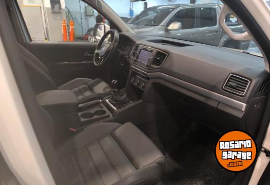 Camionetas - Volkswagen AMAROK HIGHLINE 4X2 MT 2022 Diesel 67000Km - En Venta