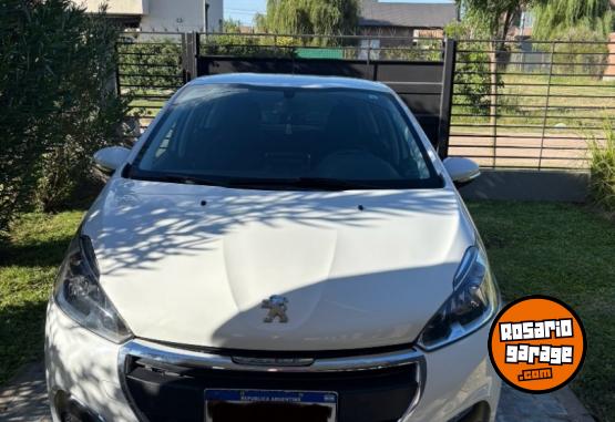 Autos - Peugeot 208 2018 Nafta 80000Km - En Venta