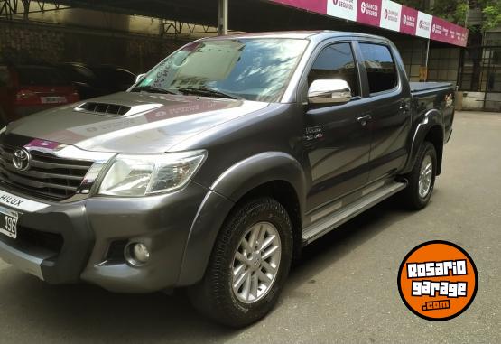 Camionetas - Toyota HILUX SRV CUERO 4X2 2014 Diesel 177000Km - En Venta