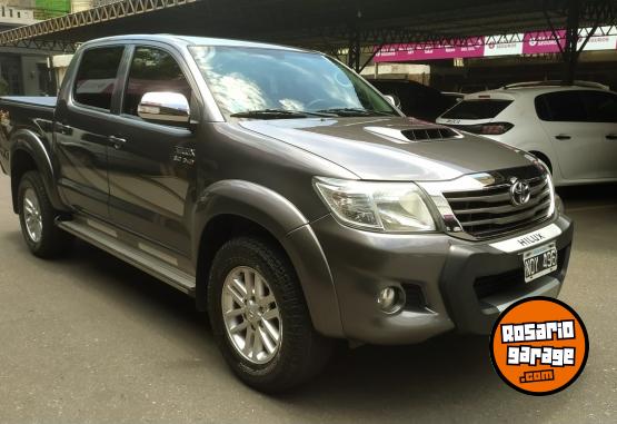 Camionetas - Toyota HILUX SRV CUERO 4X2 2014 Diesel 177000Km - En Venta