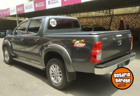 Camionetas - Toyota HILUX SRV CUERO 4X2 2014 Diesel 177000Km - En Venta