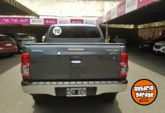 Camionetas - Toyota HILUX SRV CUERO 4X2 2014 Diesel 177000Km - En Venta