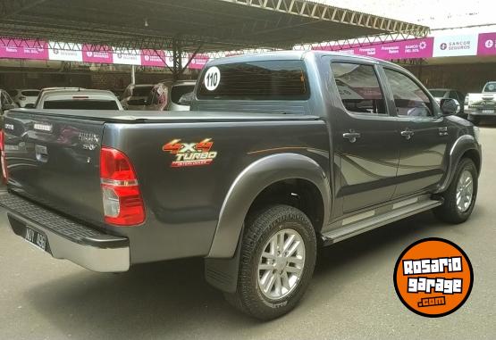 Camionetas - Toyota HILUX SRV CUERO 4X2 2014 Diesel 177000Km - En Venta