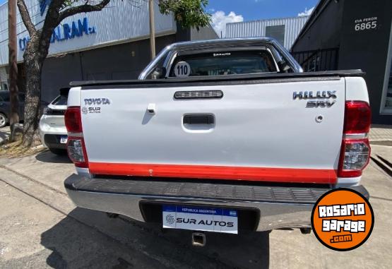 Camionetas - Toyota Hilux SRV 2013 Diesel 200000Km - En Venta