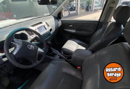 Camionetas - Toyota Hilux SRV 2013 Diesel 200000Km - En Venta