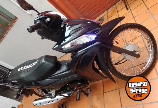 Motos - Honda Wave 2023 Nafta 9300Km - En Venta