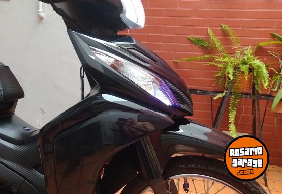 Motos - Honda Wave 2023 Nafta 9300Km - En Venta