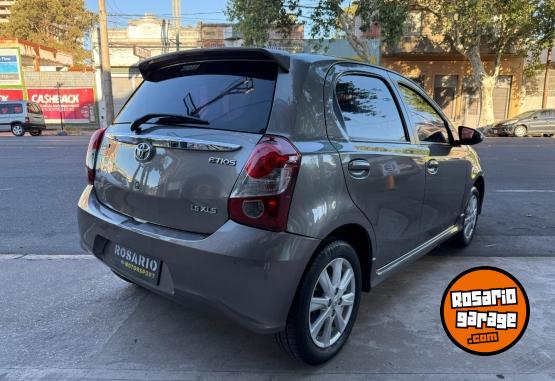 Autos - Toyota Etios XLS 2018 Nafta 70000Km - En Venta