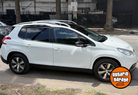 Autos - Peugeot 2008 2019 Nafta 100000Km - En Venta