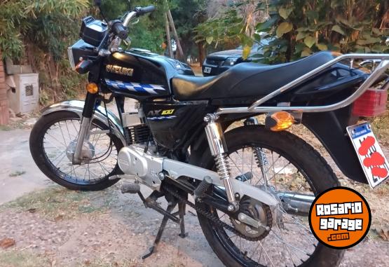 Motos - Suzuki Ax 100 2023 Nafta 8500Km - En Venta