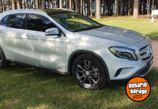 Autos - Mercedes Benz Gla 250 2.0 4 Matic 2015 Nafta 97000Km - En Venta