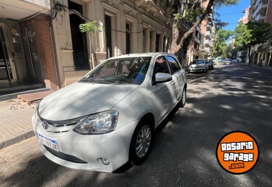 Autos - Toyota etios xls 1.5 2016 Nafta 72500Km - En Venta