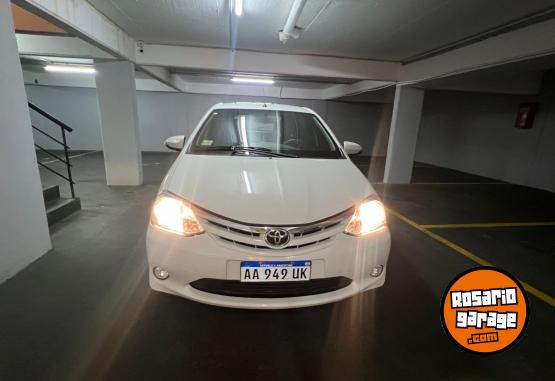 Autos - Toyota etios xls 1.5 2016 Nafta 72500Km - En Venta