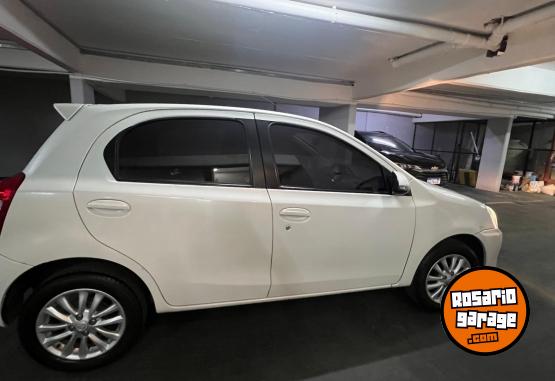 Autos - Toyota etios xls 1.5 2016 Nafta 72500Km - En Venta