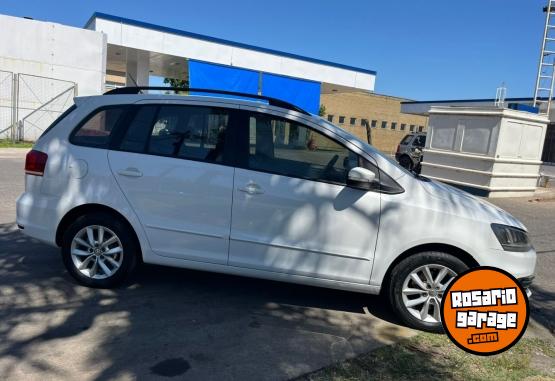 Autos - Volkswagen suran 2015 GNC 105400Km - En Venta