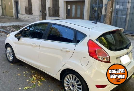 Autos - Ford Fiesta titanium 2017 GNC 99000Km - En Venta