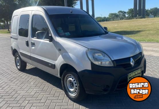 Utilitarios - Renault KANGOO 1.6 5 ASIENTOS 2016 GNC 165000Km - En Venta