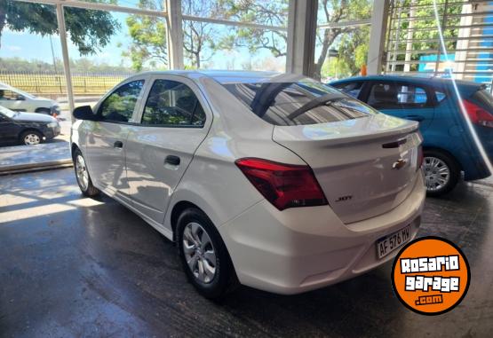 Autos - Chevrolet Onix Joy Plus 2022 GNC 51086Km - En Venta