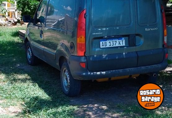 Utilitarios - Renault Kangoo furgn 2017 Nafta 250000Km - En Venta