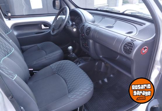 Utilitarios - Renault KANGOO AUTH. PLUS 2PL 2015 GNC 113000Km - En Venta