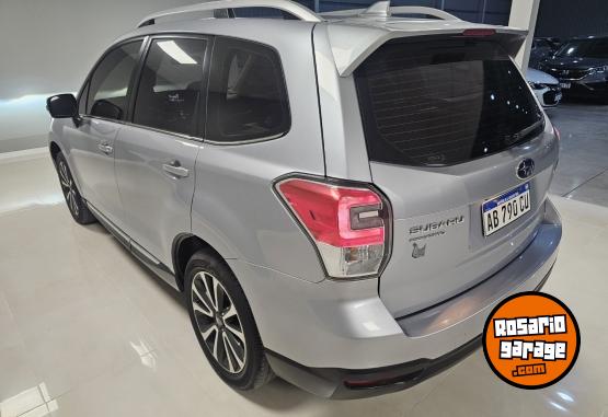 Camionetas - Subaru Forester Limited sport 2017 Nafta 165000Km - En Venta