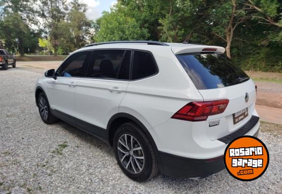 Camionetas - Volkswagen TIGUAN AT 7ASIENTOS 2019 Nafta 80000Km - En Venta