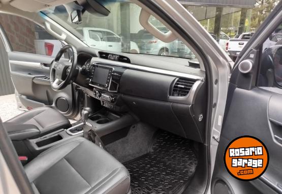 Camionetas - Toyota HILUX SRX 4X4 AT 2021 Diesel 50000Km - En Venta