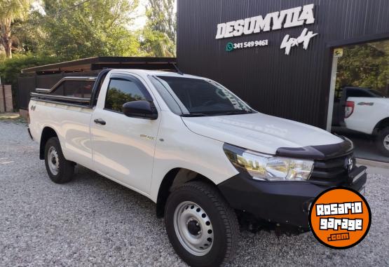 Camionetas - Toyota HILUX CABINA SIMPLE 4X4 2022 Diesel 11000Km - En Venta