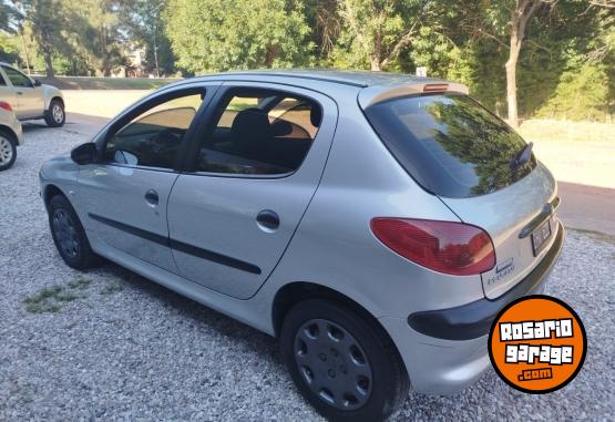 Autos - Peugeot 206 XR PREMIUN 2004 Nafta 112000Km - En Venta