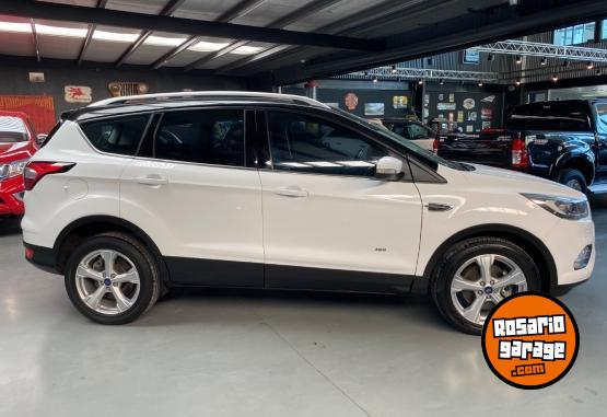 Autos - Ford Kuga Titanium 2.0 AT 2018 Nafta 88000Km - En Venta