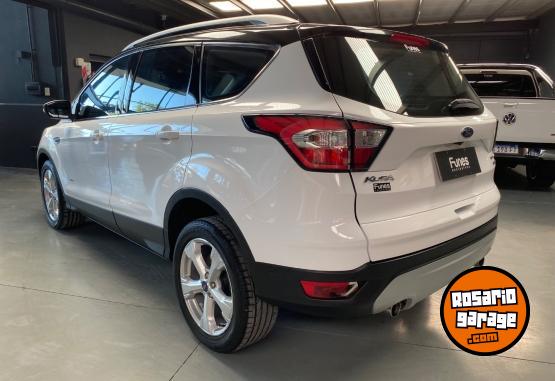 Autos - Ford Kuga Titanium 2.0 AT 2018 Nafta 88000Km - En Venta