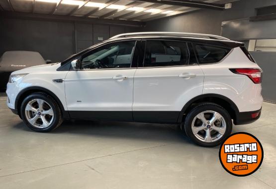 Autos - Ford Kuga Titanium 2.0 AT 2018 Nafta 88000Km - En Venta