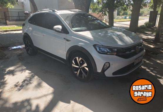 Autos - Volkswagen Nivus highline 2021 Nafta 93000Km - En Venta