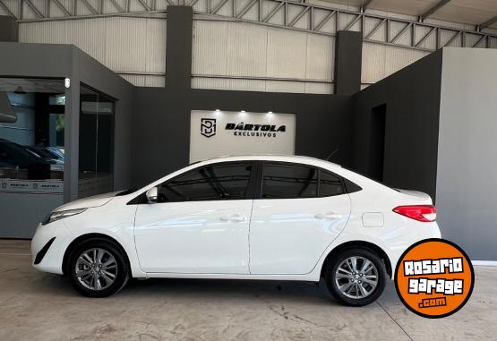 Autos - Toyota Yaris XLS 2021 Nafta 52950Km - En Venta