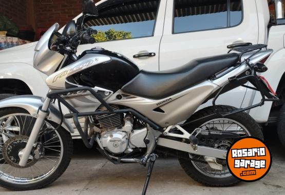 Motos - Honda FALCON 2013 Nafta 11000Km - En Venta