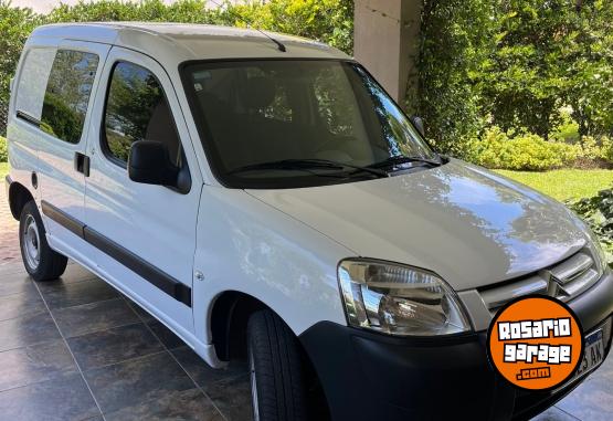 Utilitarios - Citroen Berlingo 2022 Diesel 65000Km - En Venta